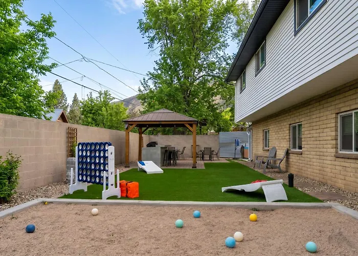 Holiday home Sleeps 18 Hot Tub Pool Table Fire Pit Arcade Game Flagstaff